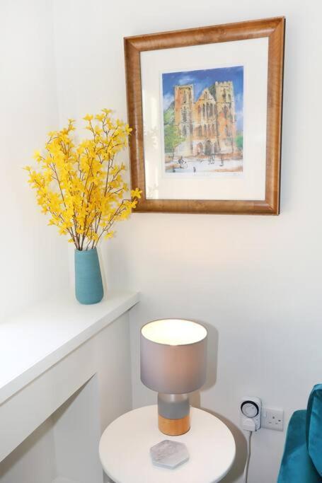 Central Ripon Apartment - View Of The Cathedral! Ngoại thất bức ảnh